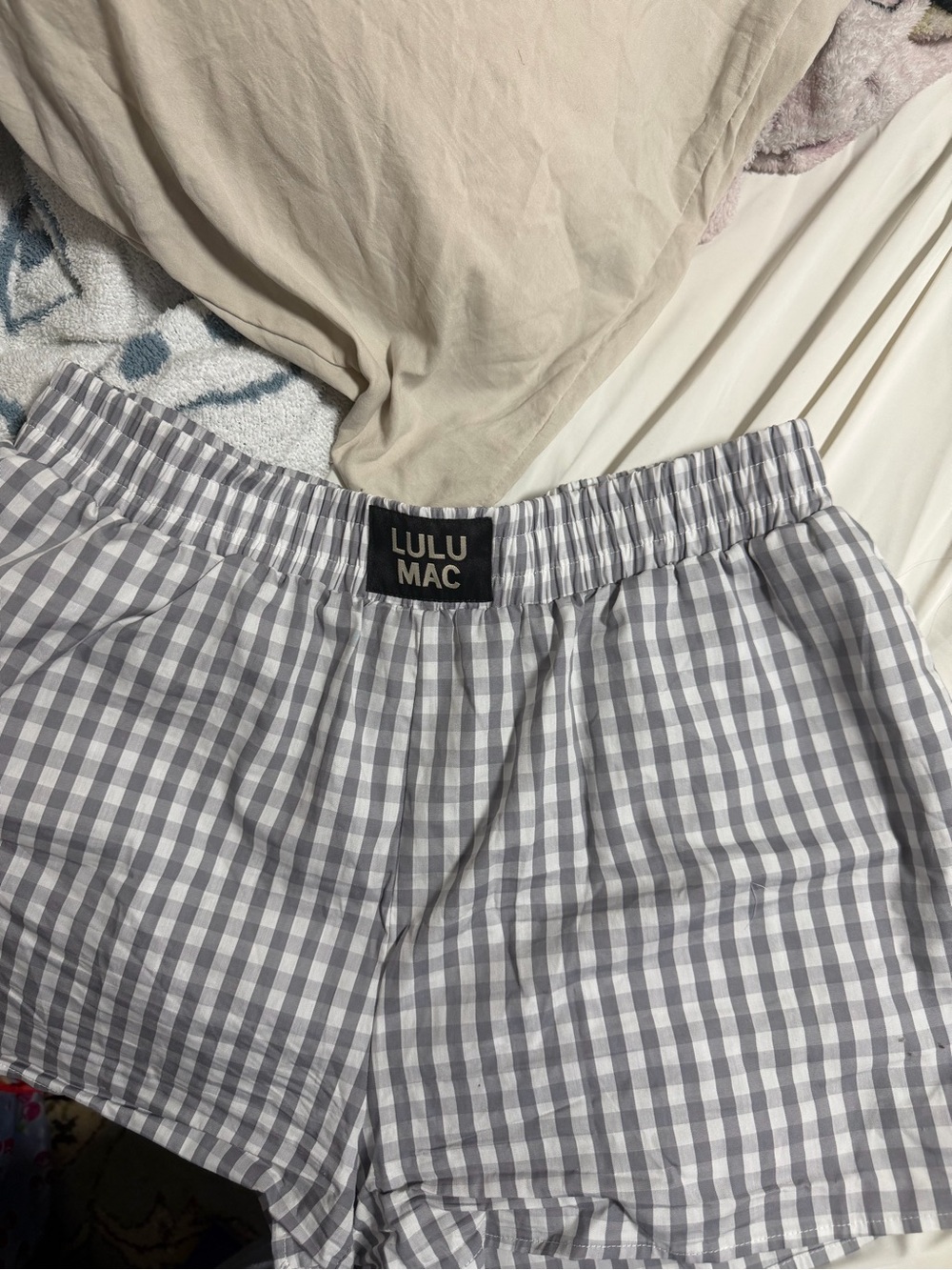 Lulu Mac Women's Gray Gingham Elastic-Waist Shorts